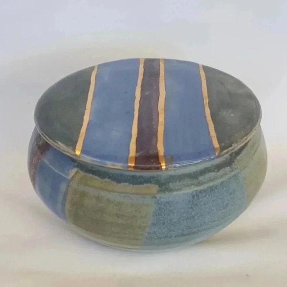 Other - Authentic Lisa Koch studio art pottery dish with lid signed
